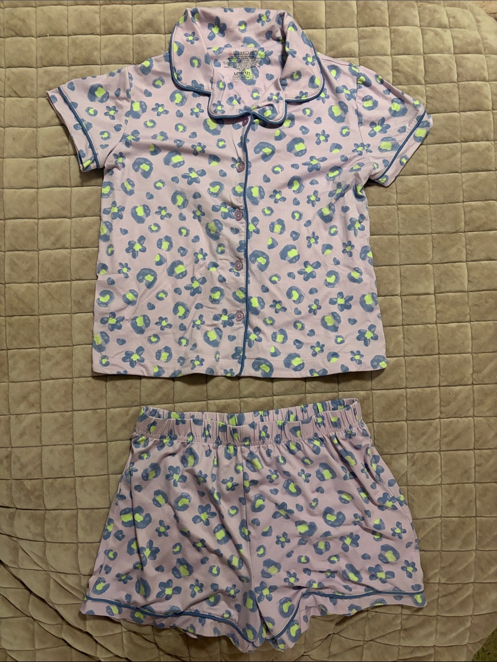 Cuddl Duds Lavender Floral Short Pajama Set with Blue Trim Size L(10/12)